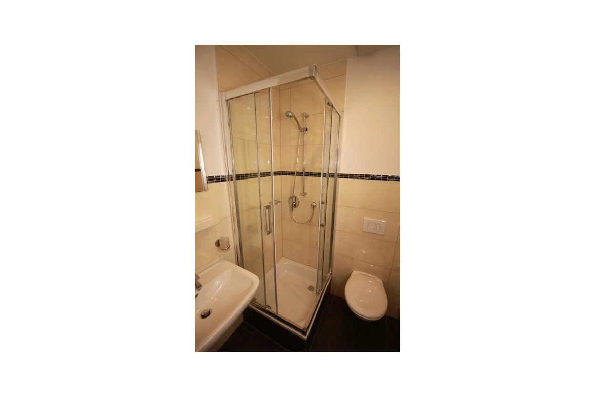 MonteurZimmer: Slamba Hostel