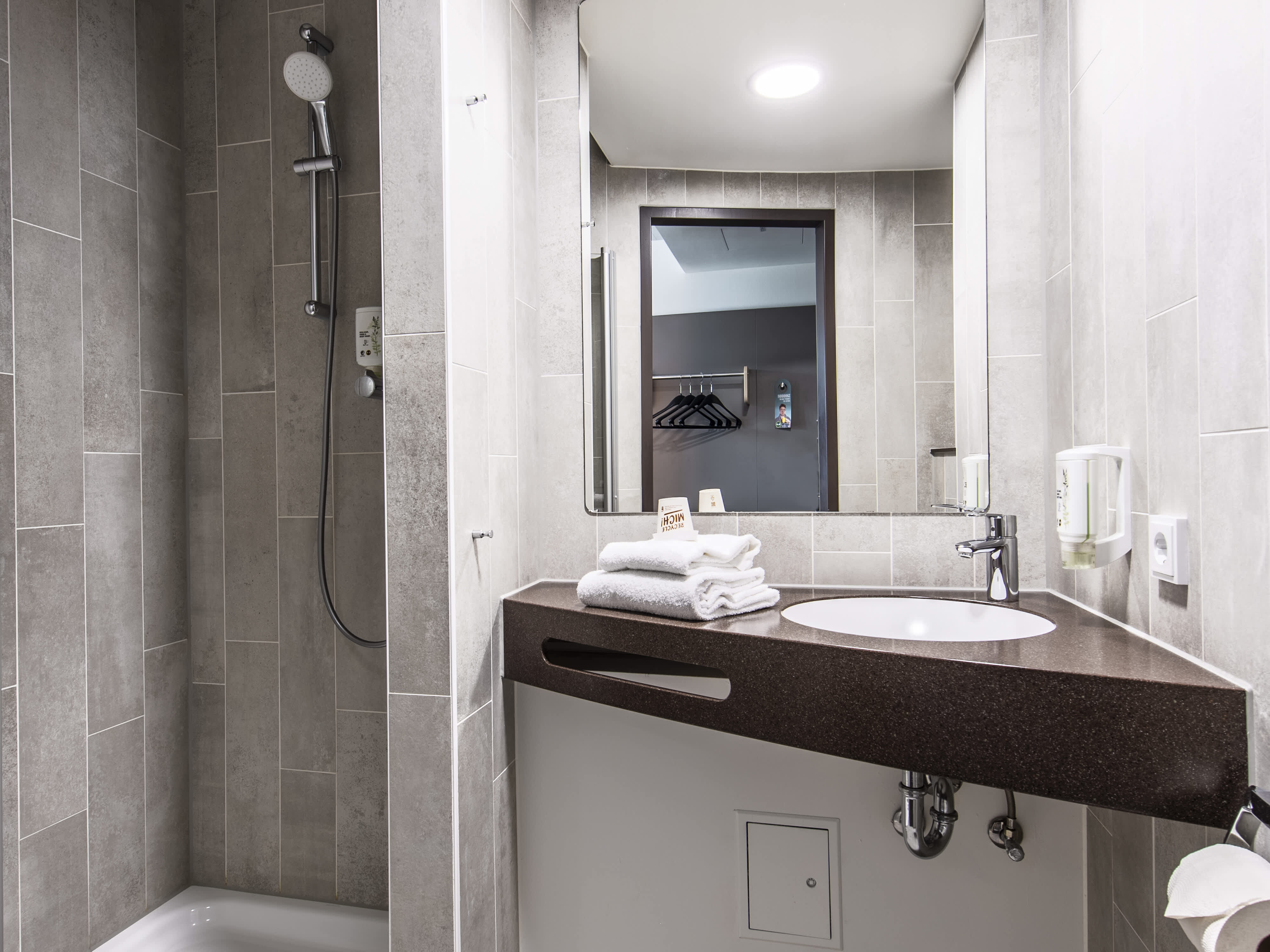 Monteur-Zimmer - Friedberg (Landkreis Aichach-Friedberg) - B&B Hotel Augsburg-Nord