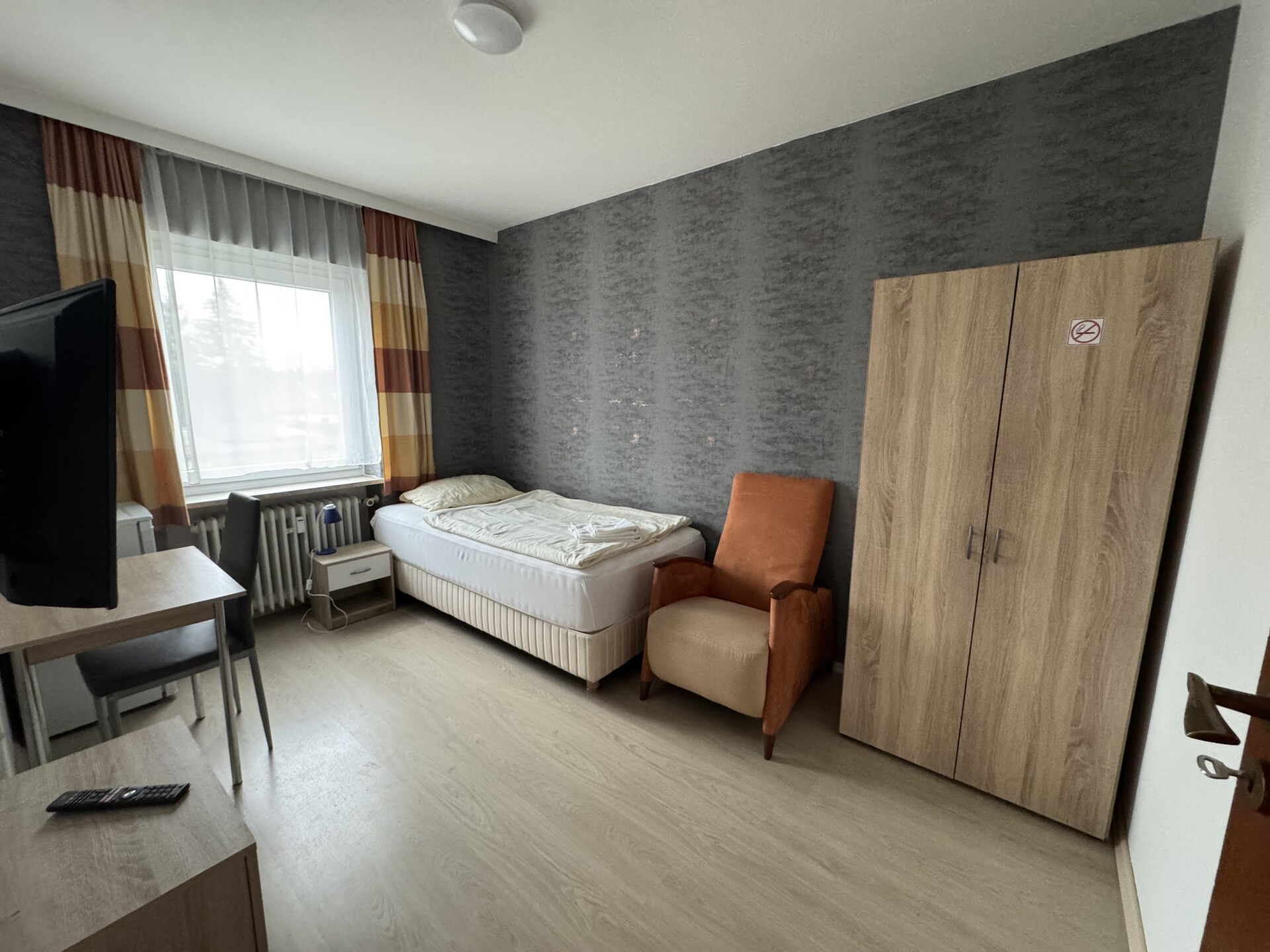 Monteur-Zimmer - Friedberg (Landkreis Aichach-Friedberg) - Pension Linderhof Augsburg "Zimmer, Appartements, Wohnungen" in 86165 Augsburg