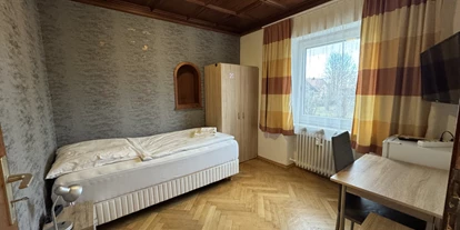 Monteur-Zimmer - Aystetten - Pension Linderhof Augsburg "Zimmer, Appartements, Wohnungen" in 86165 Augsburg