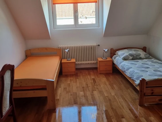 MonteurZimmer: FeWo Fetahi-Ferienwohnung in 86153 Augsburg