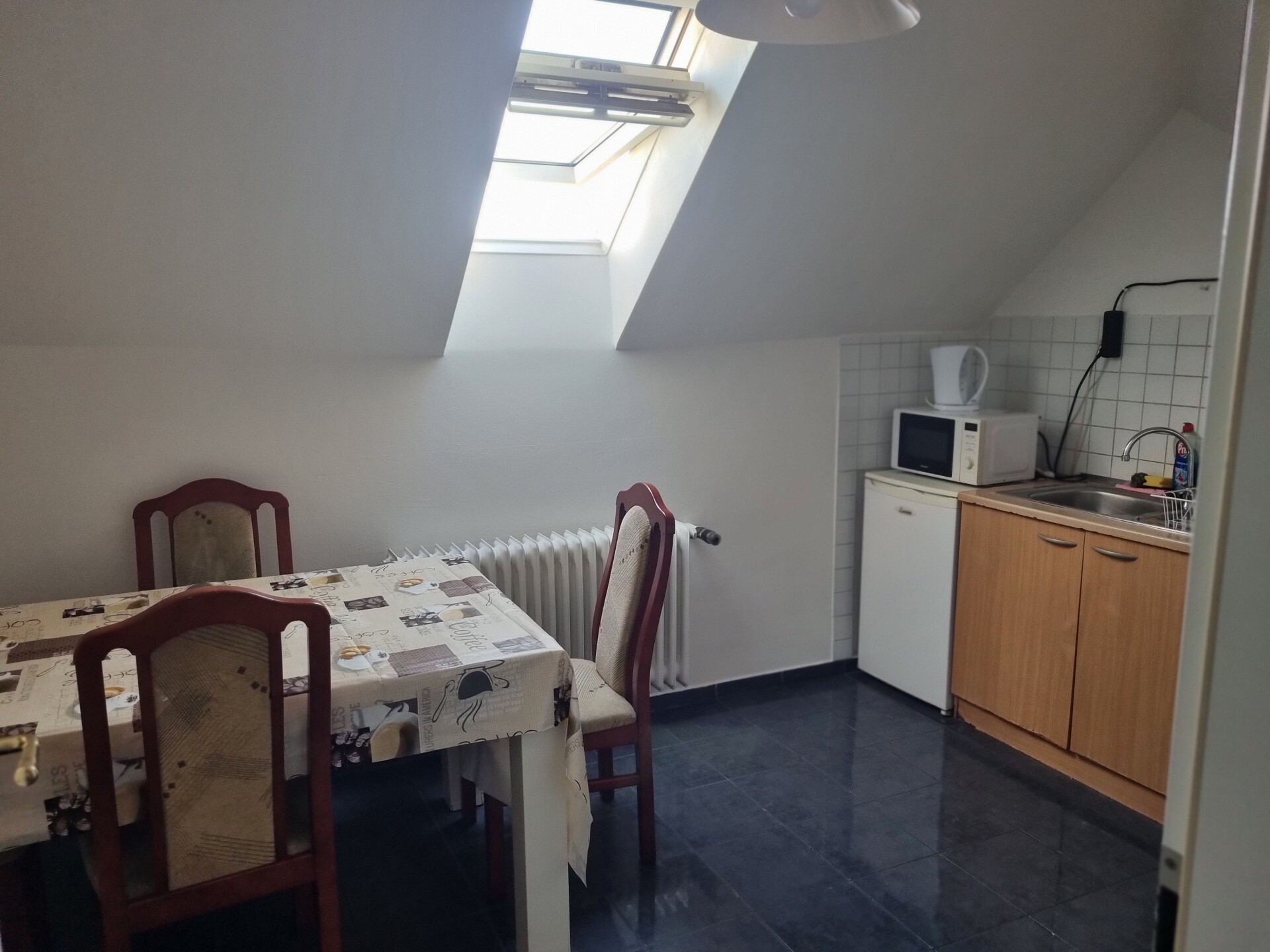 Monteur-Zimmer - Friedberg (Landkreis Aichach-Friedberg) - FeWo Fetahi-Ferienwohnung in 86153 Augsburg