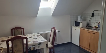 Monteur-Zimmer - Petersdorf (Landkreis Aichach-Friedberg) - FeWo Fetahi-Ferienwohnung in 86153 Augsburg
