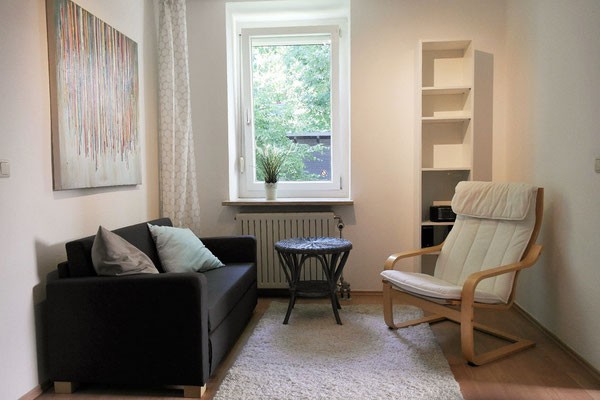 Monteur-Zimmer - Preis pro Nacht - Pfersee-Apartment in 86157 Augsburg