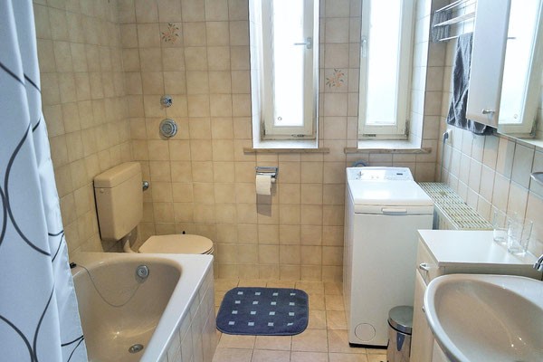 Monteur-Zimmer - Preis pro Nacht - Pfersee-Apartment in 86157 Augsburg