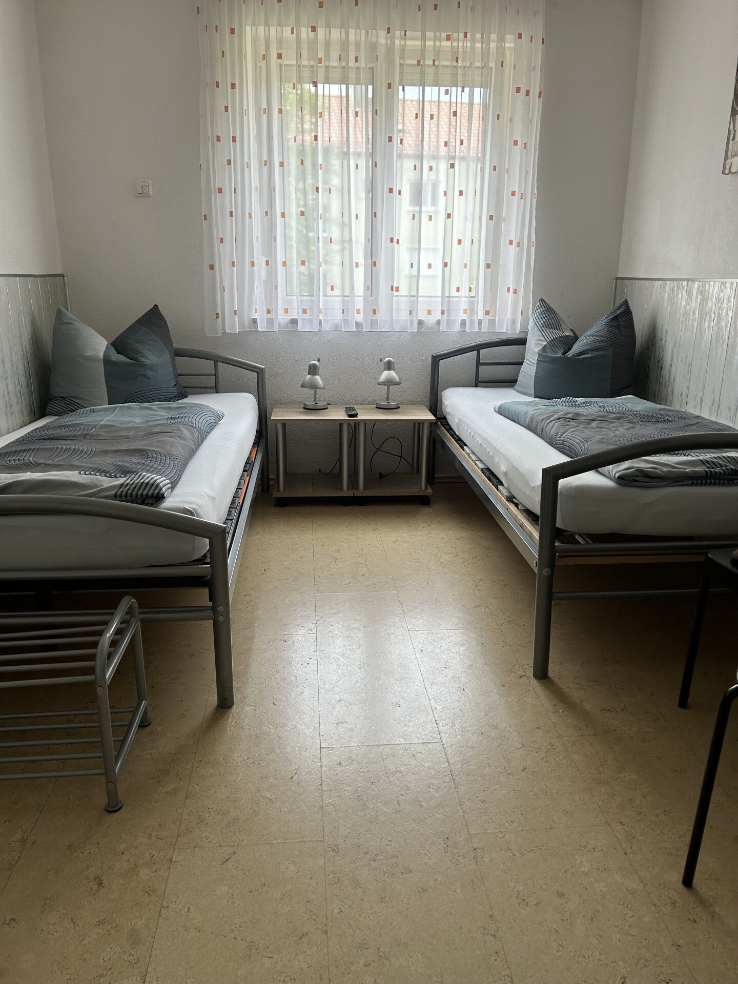 Monteur-Zimmer - Friedberg (Landkreis Aichach-Friedberg) - Ferienwohnung Federle in 86163 Augsburg