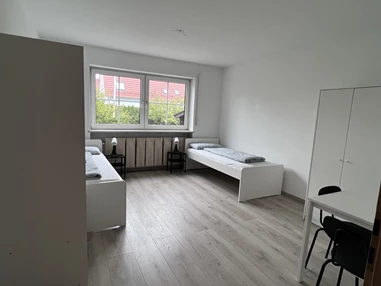 MonteurZimmer: nice2be Monteurswohnungen für bis zu 18 Personen in Augsburg in 86316 Friedberg