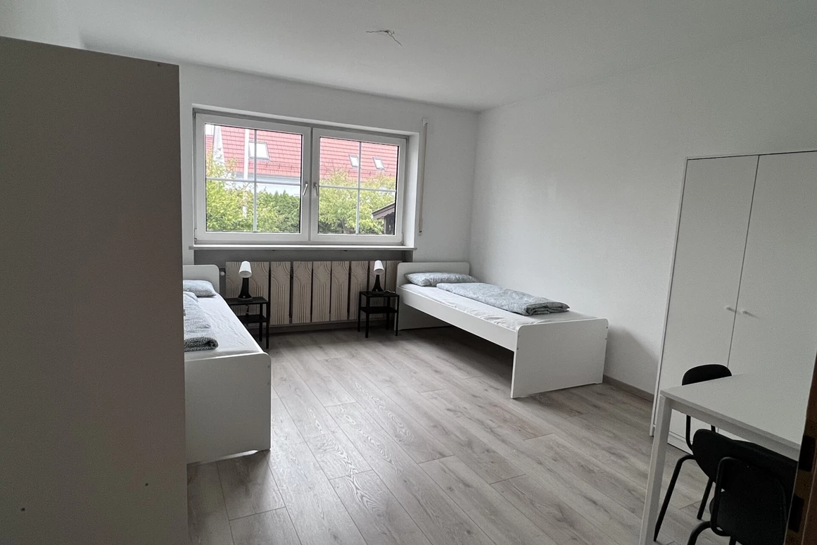 MonteurZimmer: nice2be Monteurswohnungen für bis zu 18 Personen in Augsburg in 86316 Friedberg