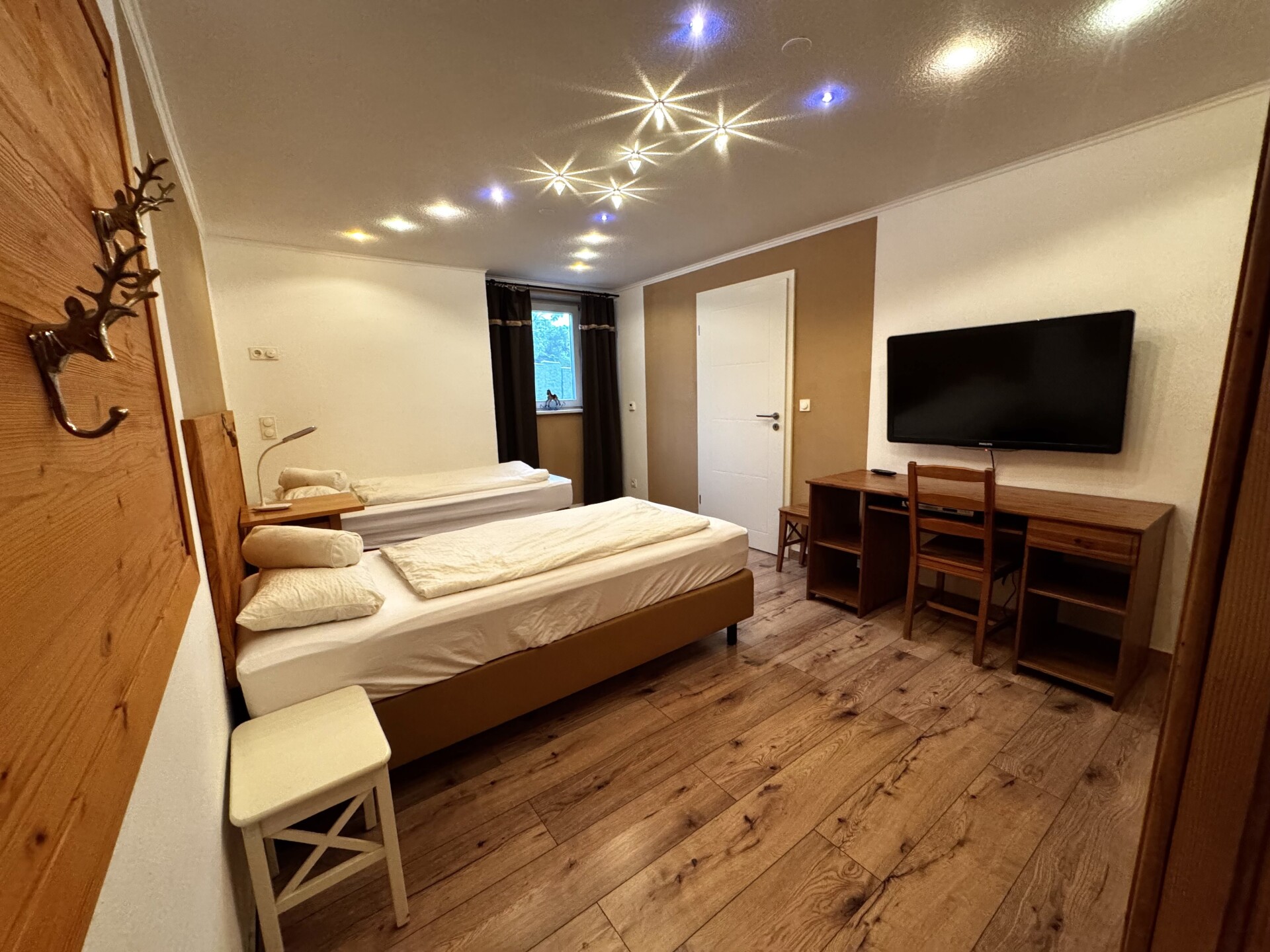 Monteur-Zimmer - Friedberg (Landkreis Aichach-Friedberg) - Ana's Landhaus & Langzeitvermietung in 86465 Heretsried