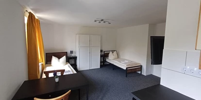 Monteur-Zimmer - Petersdorf (Landkreis Aichach-Friedberg) - LivBiz - Adelsried - Apartments für Profis! in 86477 Adelsried