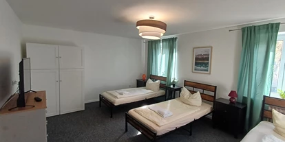 Monteur-Zimmer - Petersdorf (Landkreis Aichach-Friedberg) - LivBiz - Adelsried - Apartments für Profis! in 86477 Adelsried