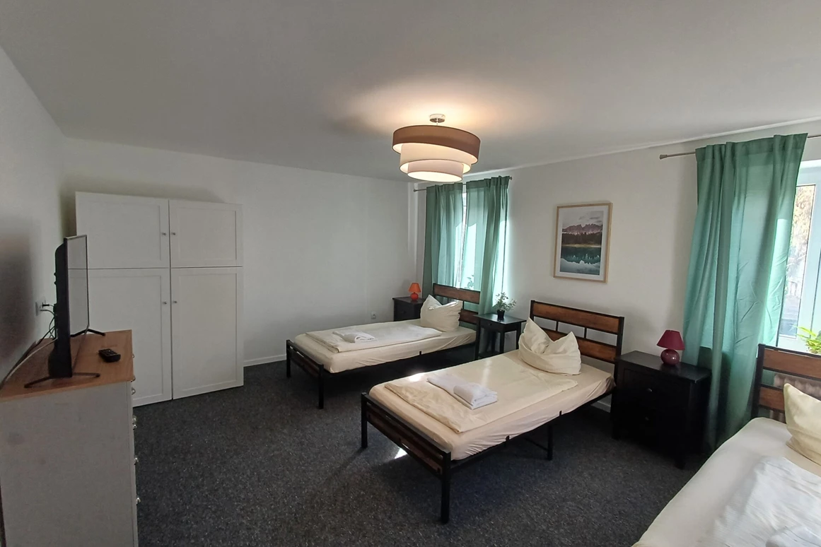 MonteurZimmer: LivBiz - Adelsried - Apartments für Profis! in 86477 Adelsried