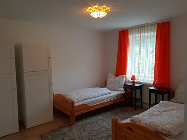 MonteurZimmer: LivBiz - Adelsried - Apartments für Profis! in 86477 Adelsried
