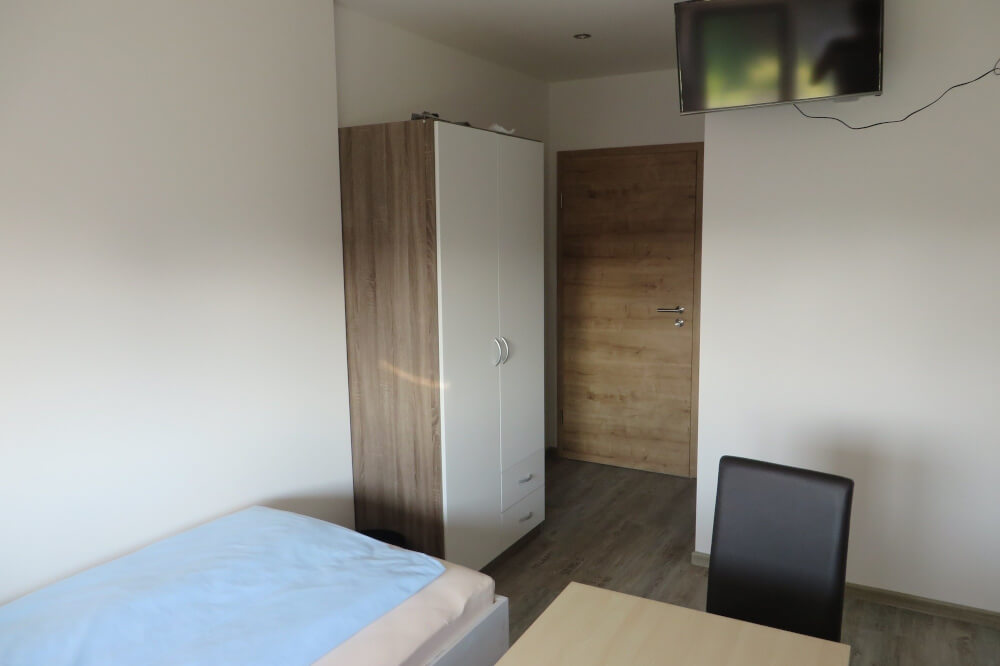 Monteur-Zimmer - Friedberg (Landkreis Aichach-Friedberg) - Schäffer Gästehaus in 86551 Aichach