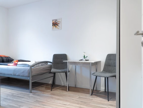 MonteurZimmer: M House Apartment & Rooms - Monteursunterkunft für 12 Personen in 86356 Neusäß
