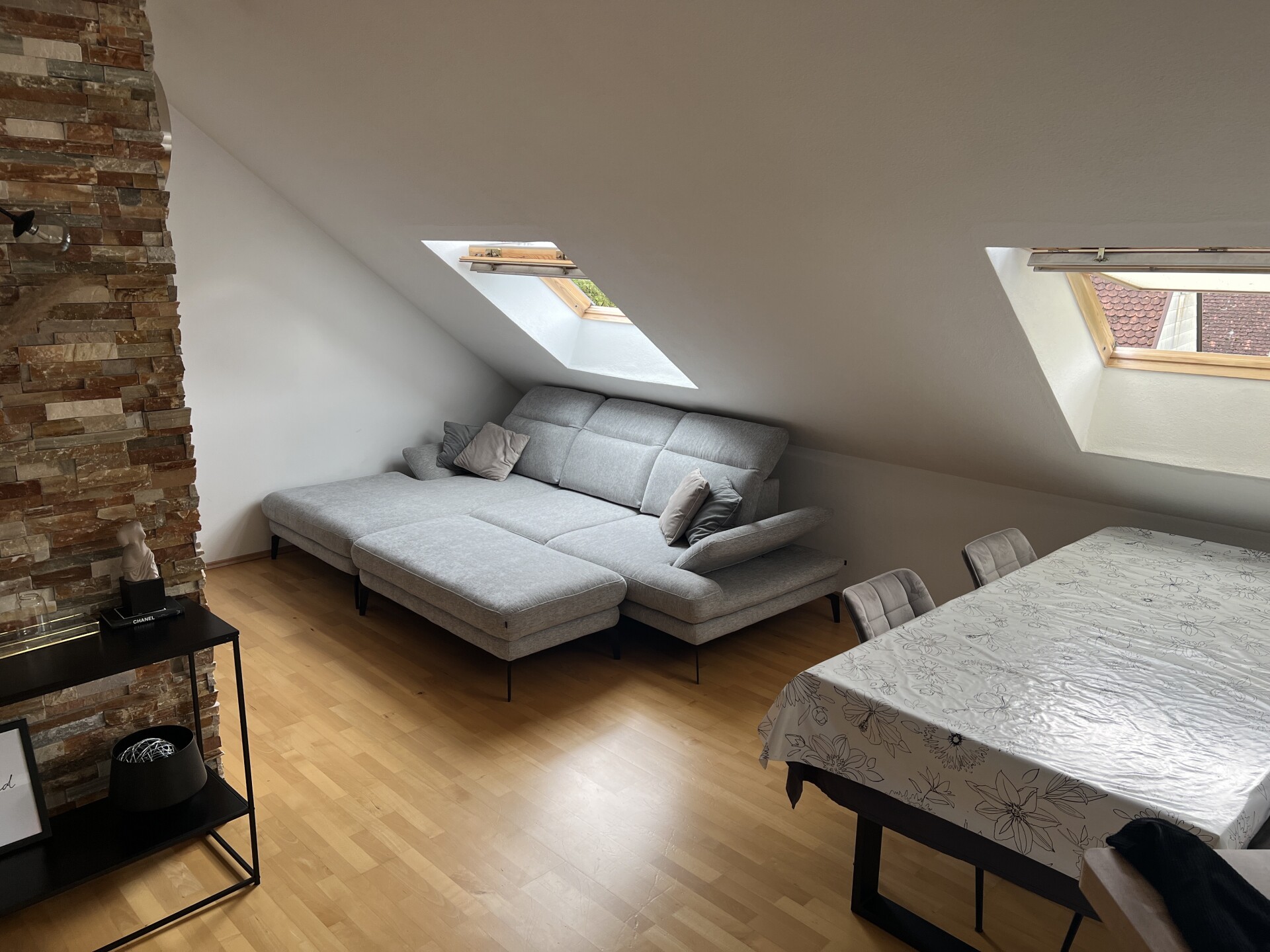 Monteur-Zimmer - Preis pro Nacht - Gemütliche und großzügige Wohnung nahe Augsburg in 86399 Bobingen