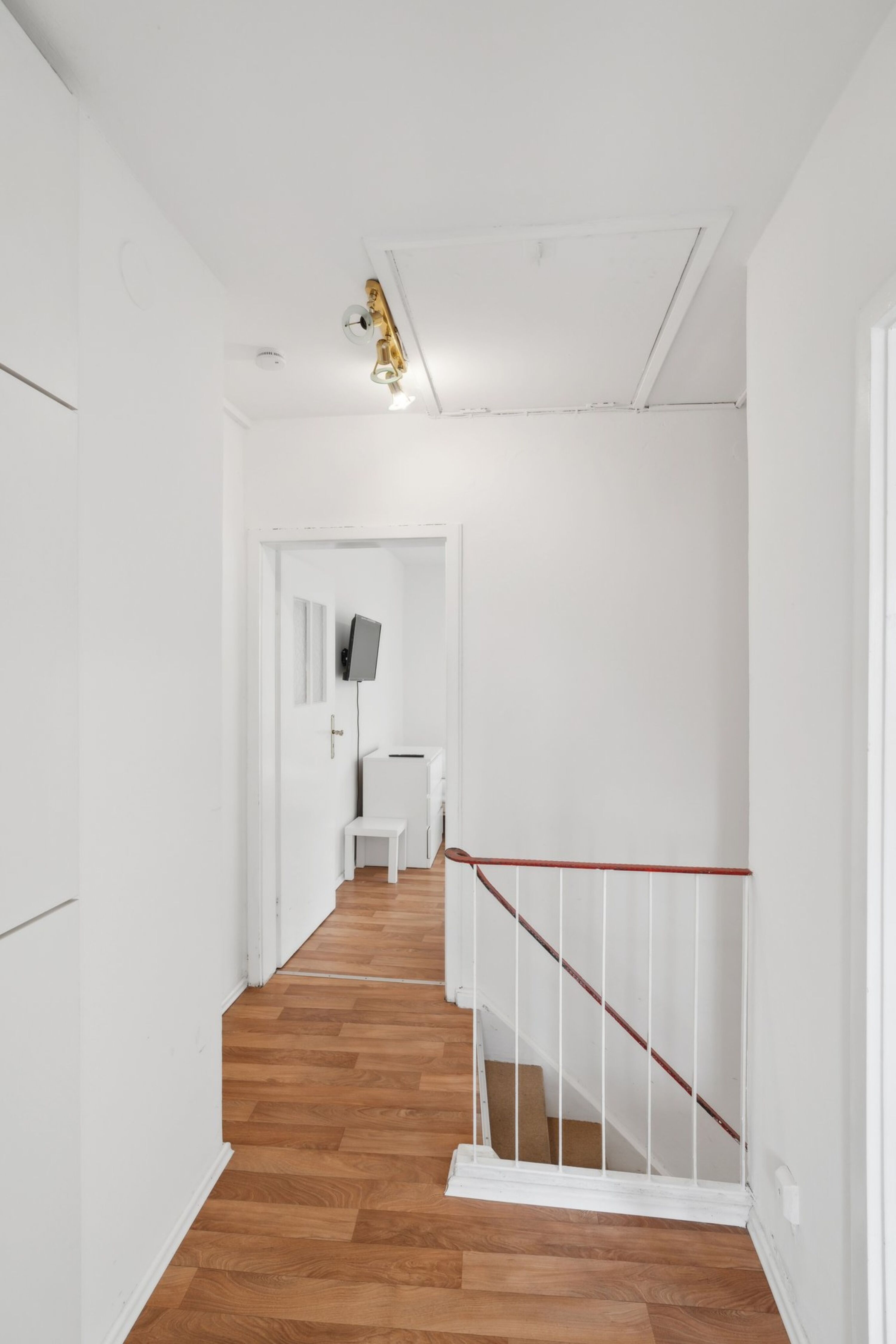 Monteur-Zimmer - Friedberg (Landkreis Aichach-Friedberg) - AUGSBURG - Eigenes Haus bis zu 8 Betten