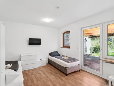 MonteurZimmer: AUGSBURG - Eigenes Haus bis zu 8 Betten