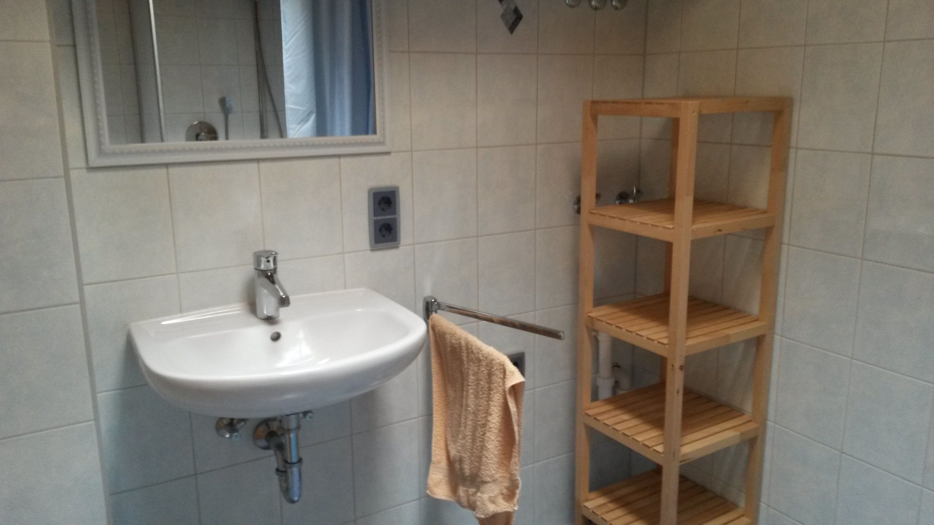 Monteur-Zimmer - Wehringen - Augsburger Zimmervermietung, Wohnungen nur in Augsburg