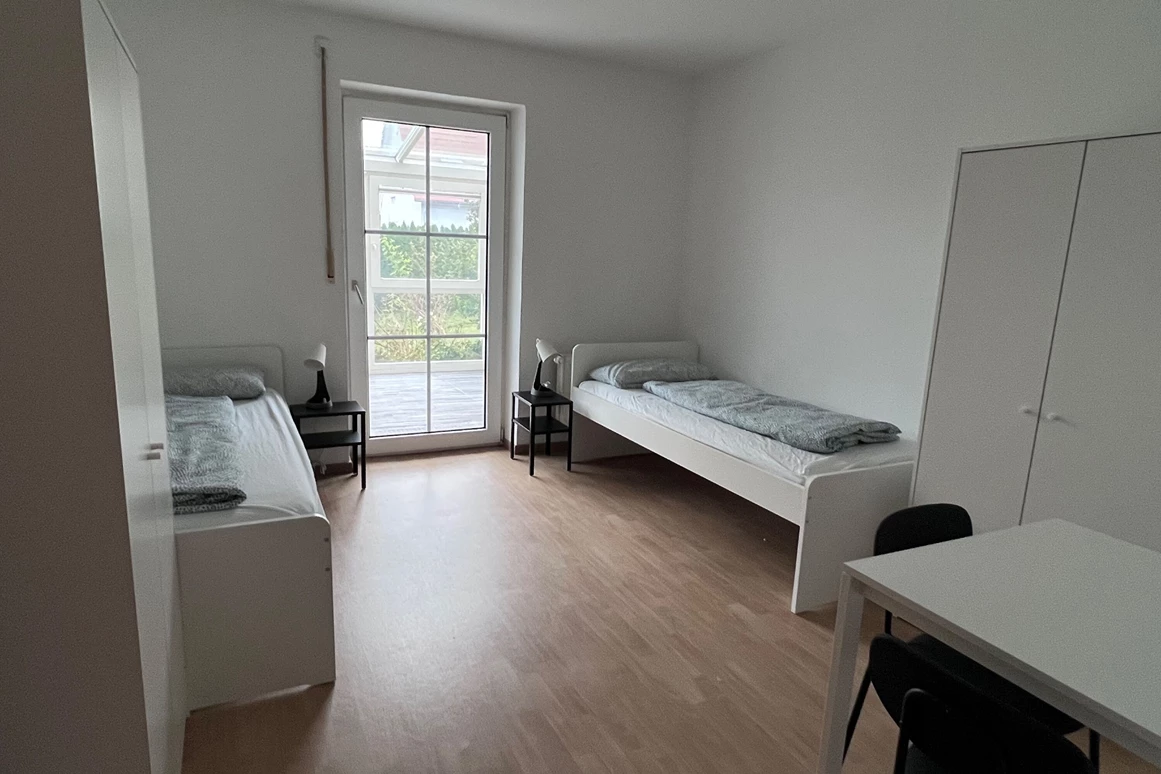 MonteurZimmer: Haus nice2be Augsburg