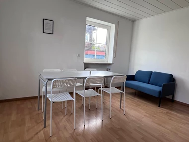 MonteurZimmer: Haus nice2be Augsburg
