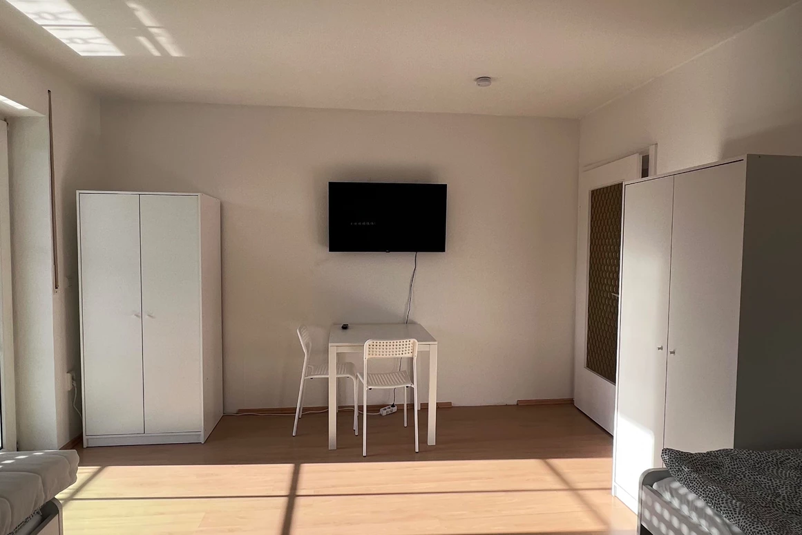 MonteurZimmer: Haus nice2be Augsburg