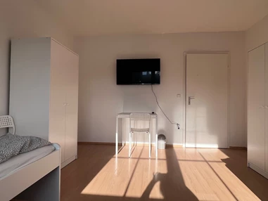 MonteurZimmer: Haus nice2be Augsburg