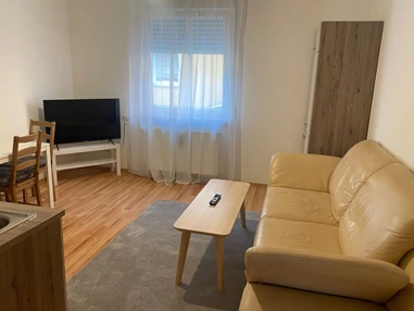 MonteurZimmer: Wohnung Farkas