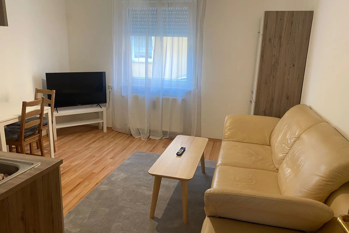 MonteurZimmer: Wohnung Farkas