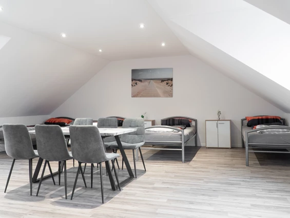MonteurZimmer: M House Apartment and Rooms