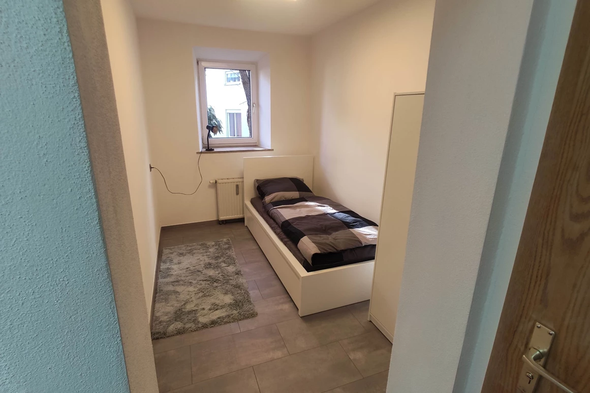 MonteurZimmer: Augsburg Lechhausen Monteurswohnung ab 20 Euro pro Person