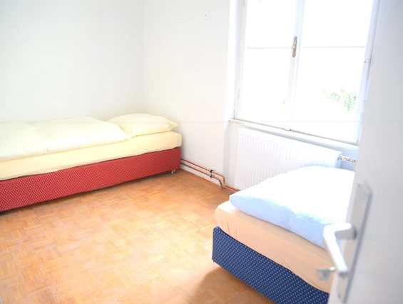 MonteurZimmer: ZIMMERVERMIETUNG Nautilus *** AUGSBURG *** - NEU SANIERT -