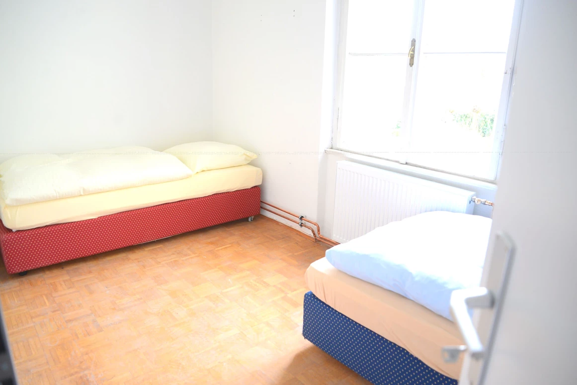 MonteurZimmer: ZIMMERVERMIETUNG Nautilus *** AUGSBURG *** - NEU SANIERT -