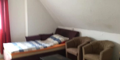 Monteur-Zimmer - Aystetten - Monteur- und Gästezimmer (Ferienwohnung) I. Neumann