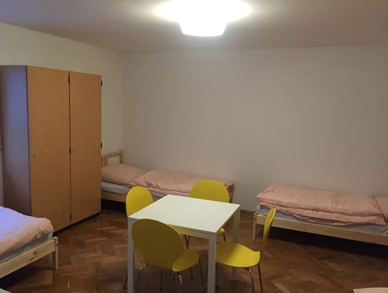 MonteurZimmer: Apartment Fox - Augsburg Oberhausen