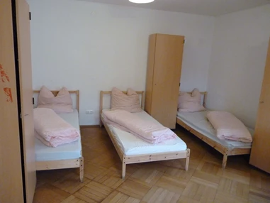 MonteurZimmer: Apartment Fox - Augsburg Oberhausen