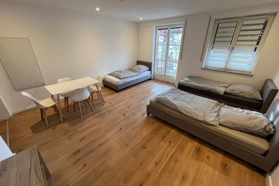 MonteurZimmer: Apartment in Bestlage von Augsburg/gute Verkehrsanbindung A8