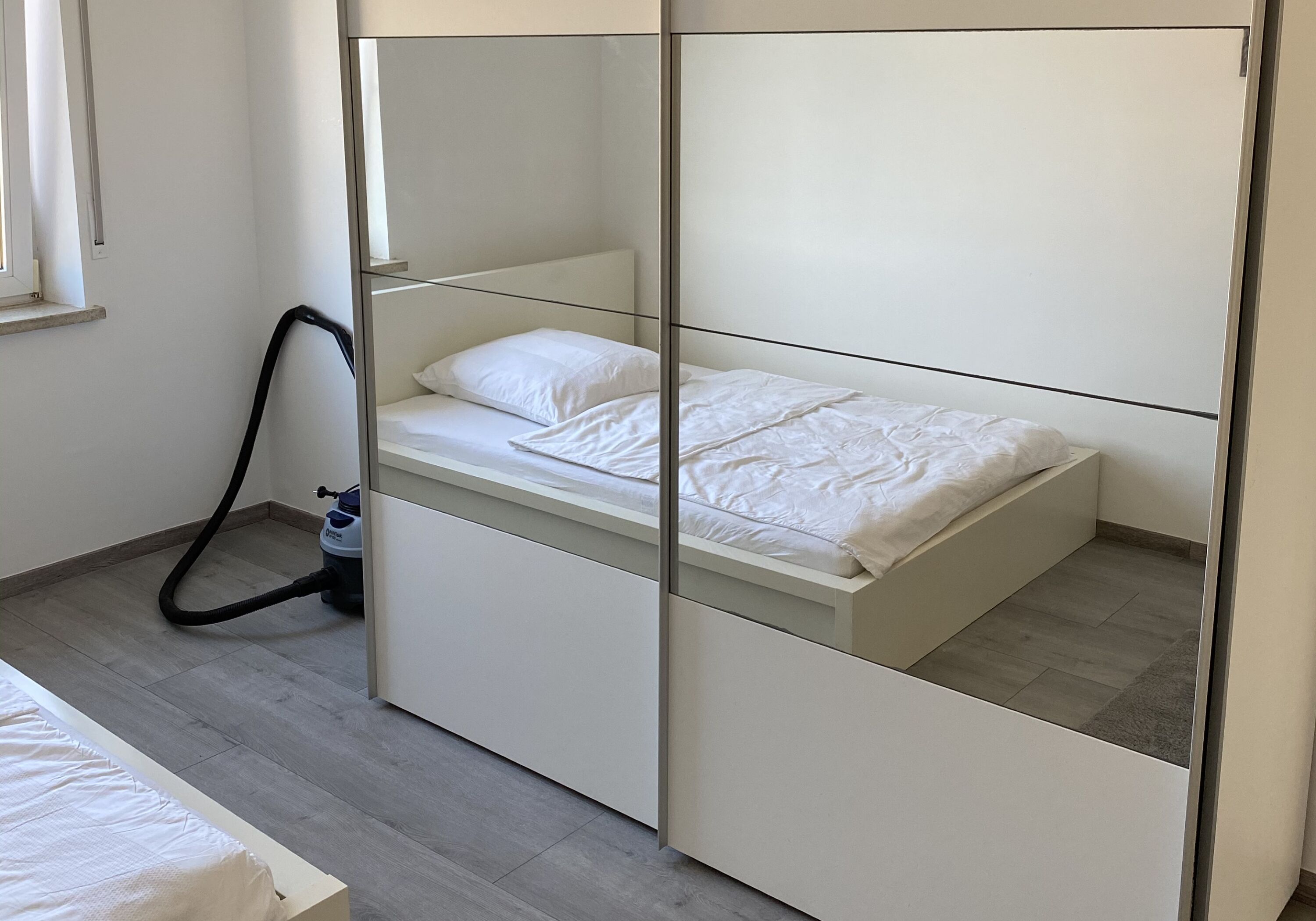 Monteur-Zimmer - Friedberg (Landkreis Aichach-Friedberg) - Charmantes Apartment in Augsburg * Einzelbetten * Modern