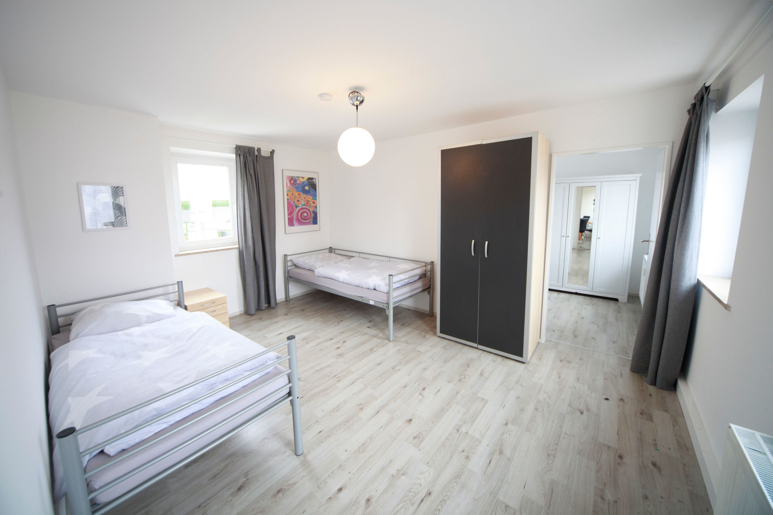 Monteur-Zimmer - Friedberg (Landkreis Aichach-Friedberg) - Augsburg: Wohnungen mit Einzelbetten