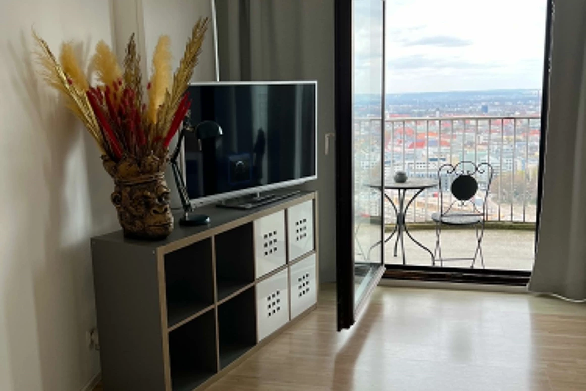 MonteurZimmer: Apartment Monteure , 33. Stock , Stadtmitte