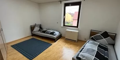 Monteur-Zimmer - Aystetten - Wohnung für Monteure