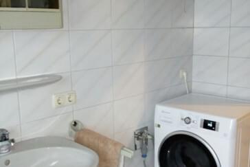 Monteur-Zimmer - in vielen Stadtteilen nur in Augsburg Tatjana Petsch/Straßenbahn öfftl. u. private Parkplätze z.T. eigenes Bad, zentral