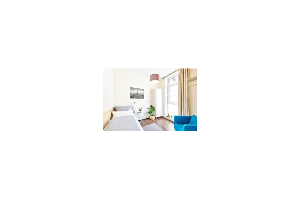 MonteurZimmer: ZIMMERVERMIETUNG *** AUGSBURG *** - NEU SANIERT -