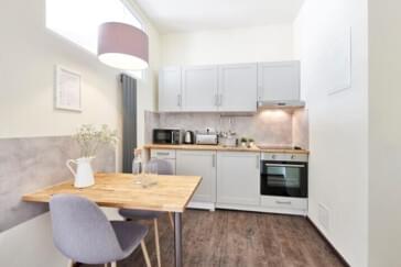 Monteur-Zimmer - Friedberg (Landkreis Aichach-Friedberg) - ZIMMERVERMIETUNG *** AUGSBURG *** - NEU SANIERT -