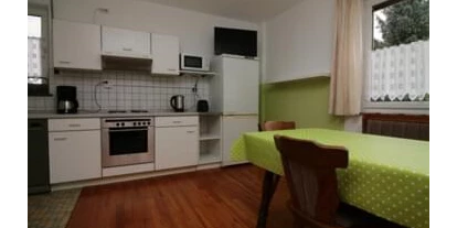 Monteur-Zimmer - Aystetten - Pension Peter