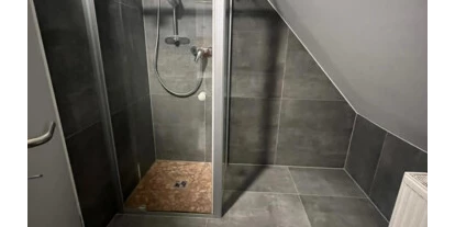 Monteur-Zimmer - Aystetten - Pension Wisneiwski