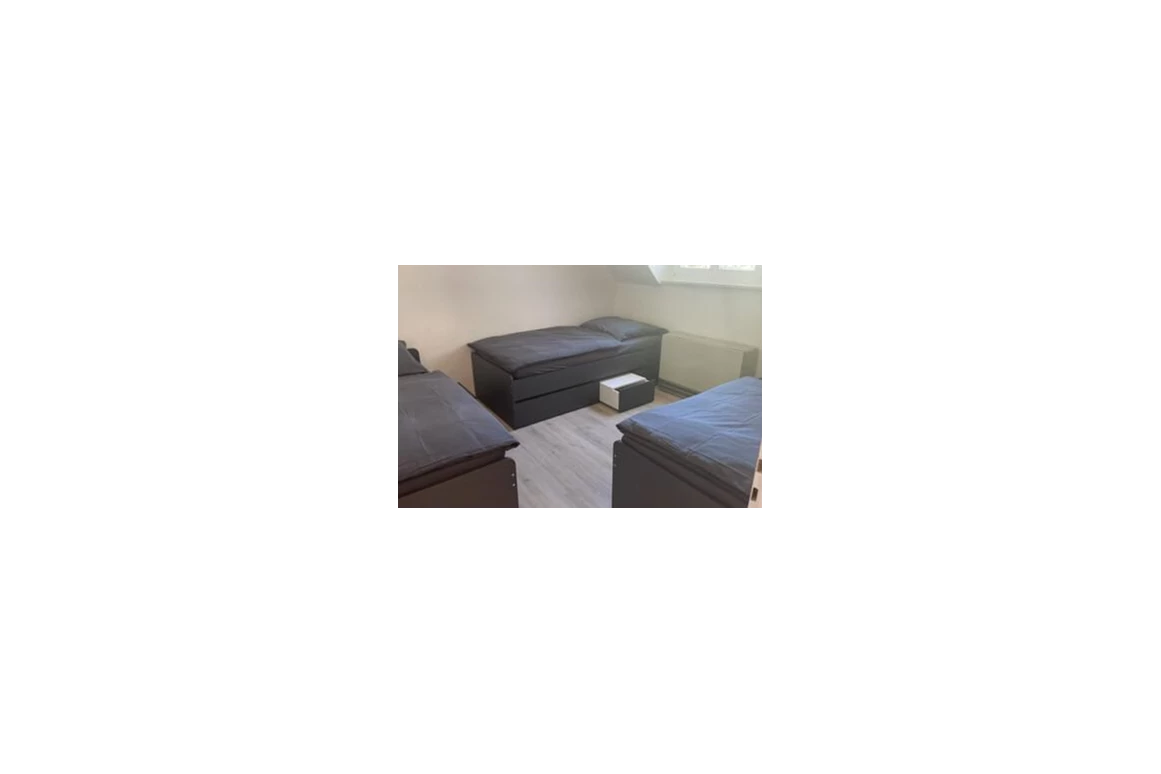 MonteurZimmer: Zimmer24 (89250 Senden)