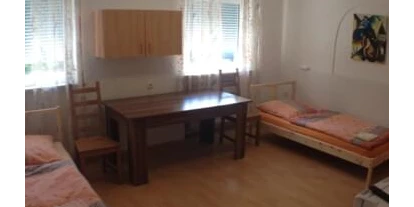 Monteur-Zimmer - Aystetten - RF - Vermietungen - nähe Zentralklinikum