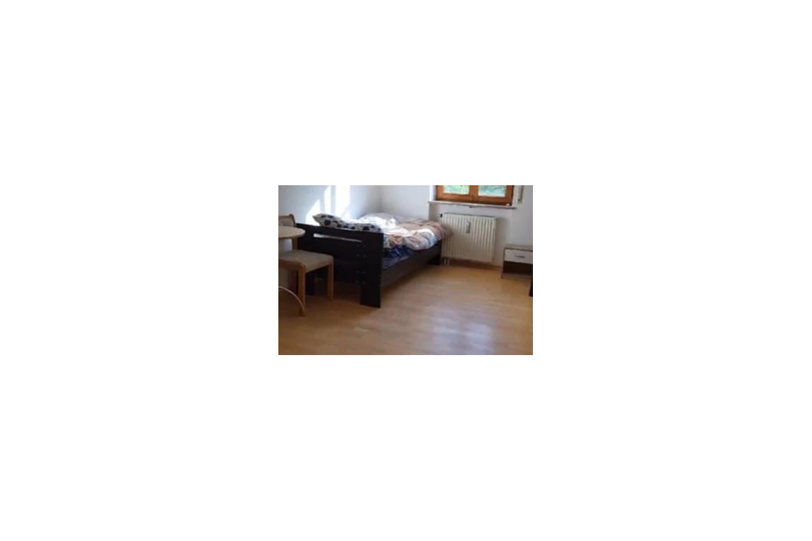 MonteurZimmer: NEU SANIERTE WOHNUNG, PERFEKT FÜR MONTEURE