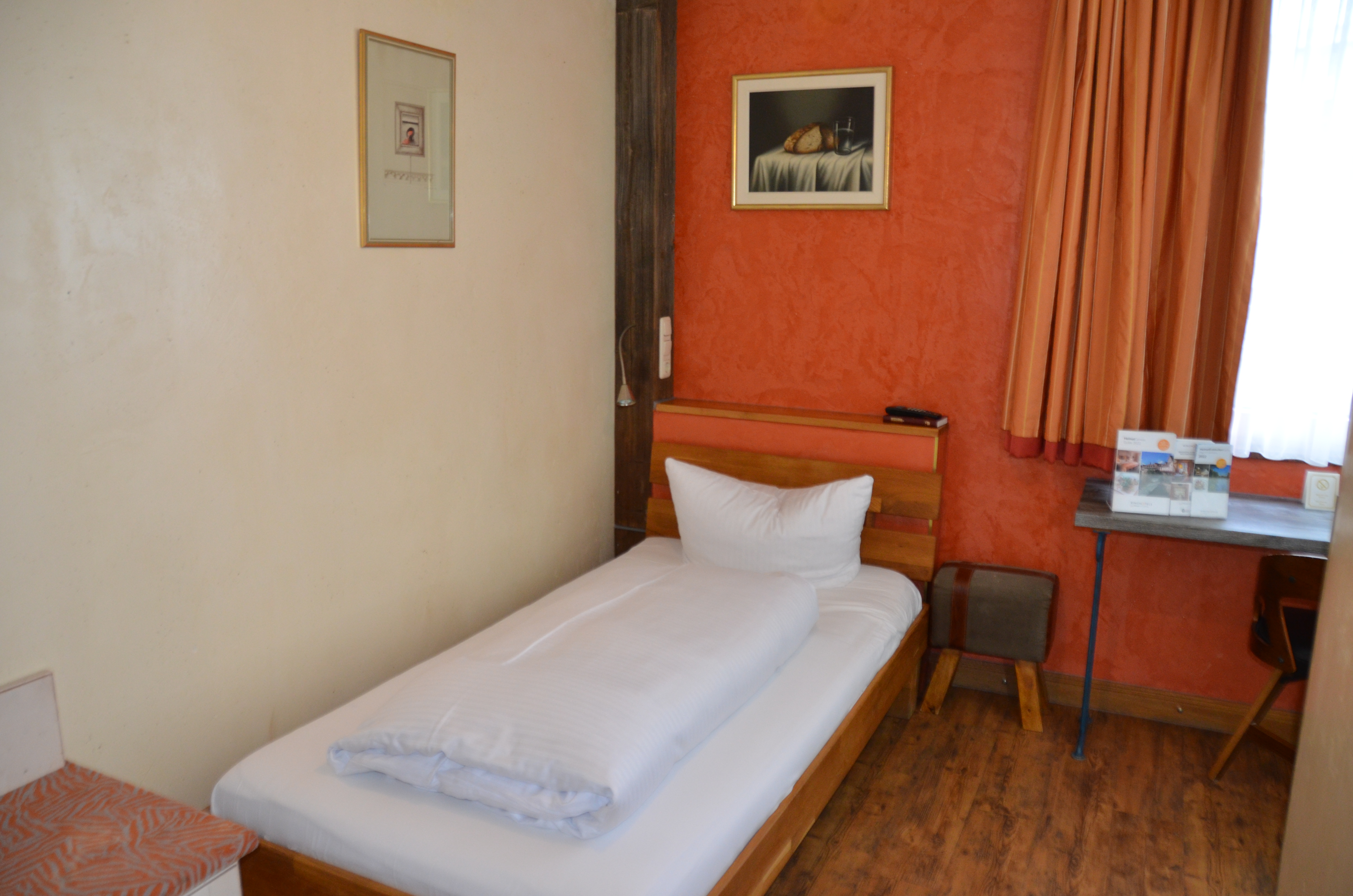 MonteurZimmer: Wohnraum Einzelzimmer in der Gästekiste - Gasthaus | Gästekiste